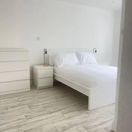 The Flat Apartment *